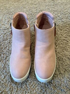Dream Pairs-Women’s Pale Pink Slip-On Casual Ankle Sneakers